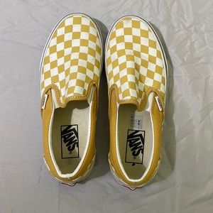 Vans checkerboard mustard yellow size men 5.5/ women 7